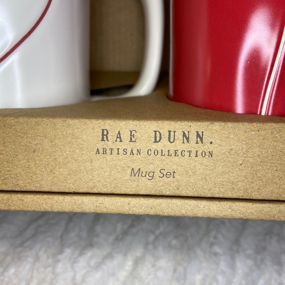 SOLD RAE DUNN Valentines Mug Set - Picture 2 of 3